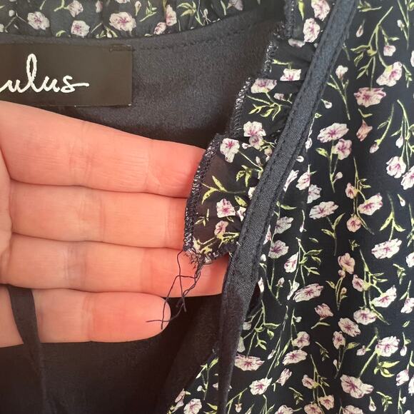 Lulus Navy Blue Flowered Dress Size Small Preloved - Picture 6 of 14